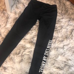 Victoria Sport Knockout leggings